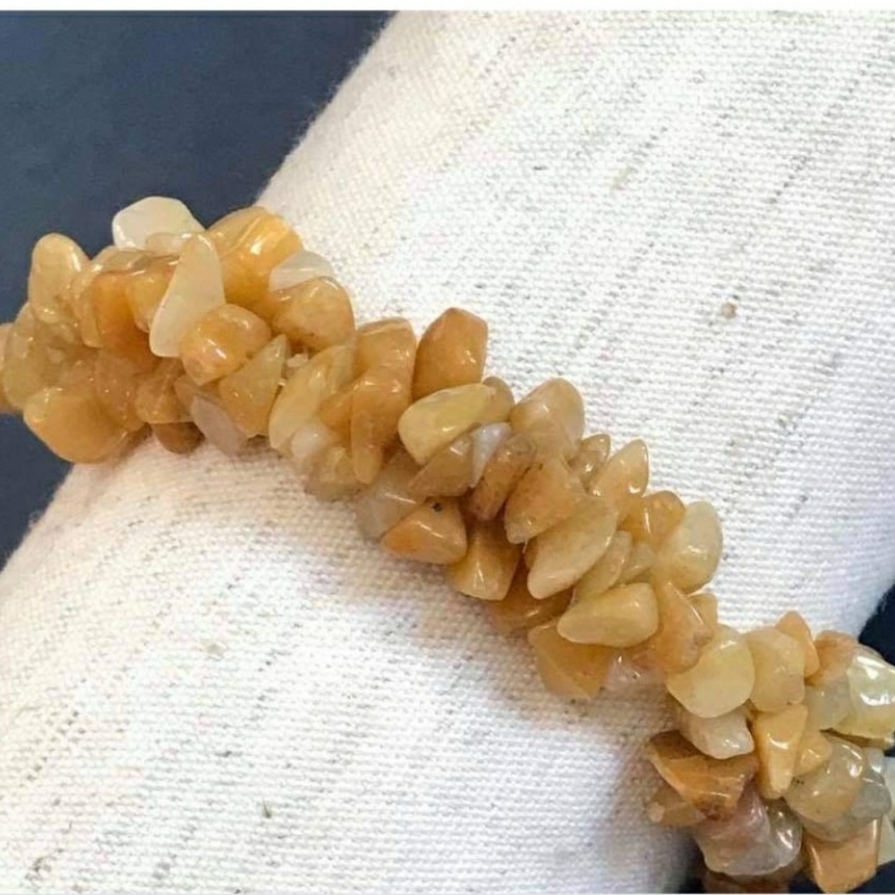 Butterscotch agate bracelet